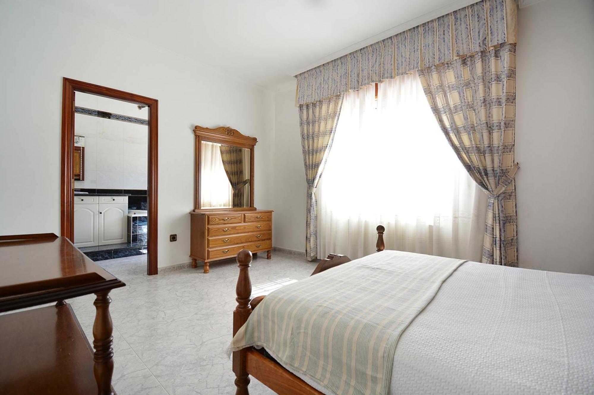 Galihost - Enorme Casa Con Piscina En Holiday home *