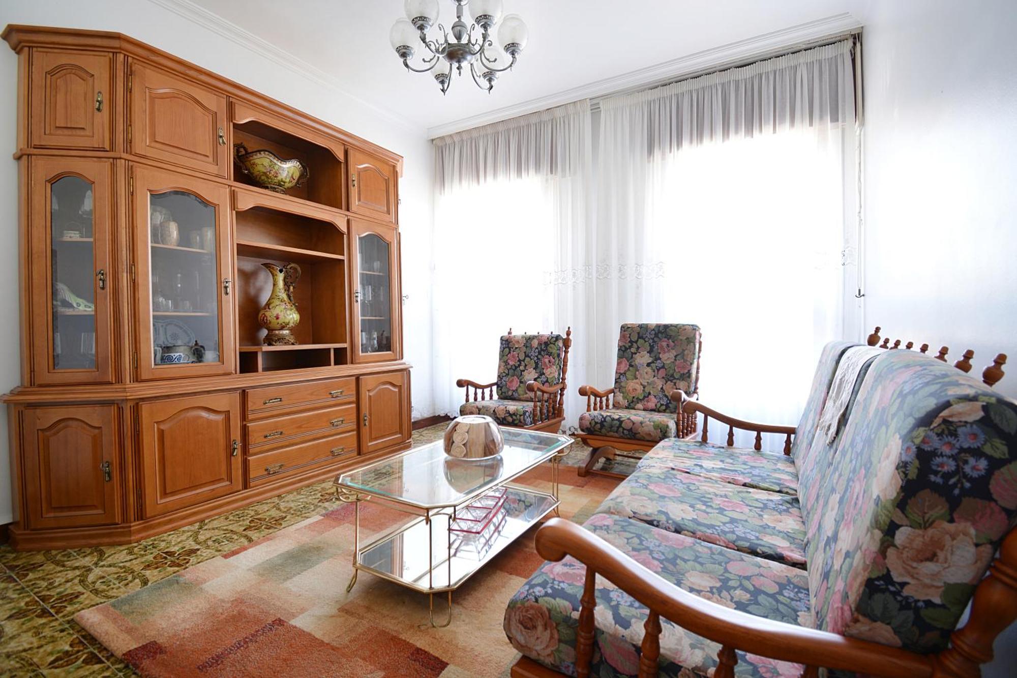 Holiday home Galihost - Enorme Casa Con Piscina En Villanueva De Arosa