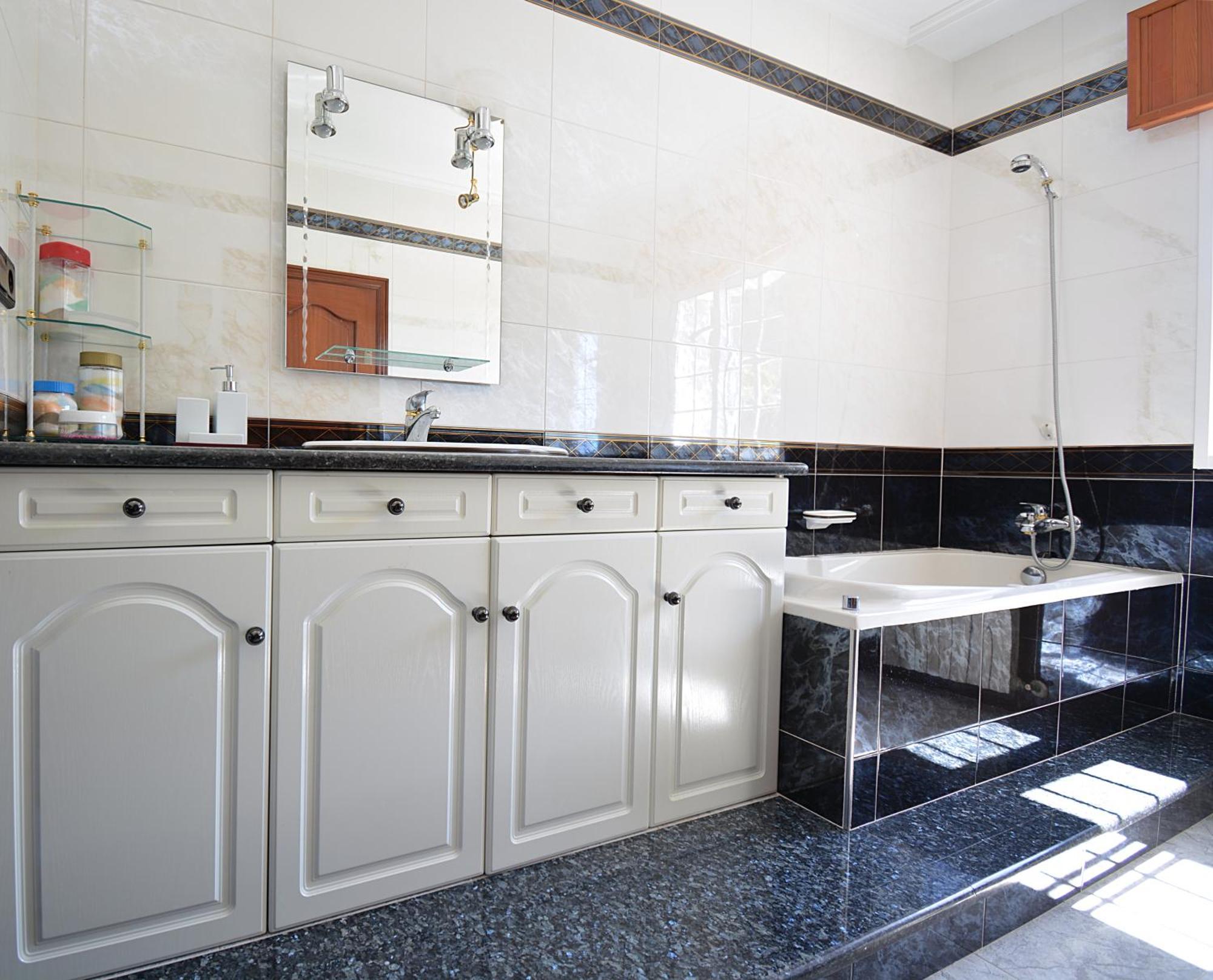Galihost - Enorme Casa Con Piscina En Holiday home