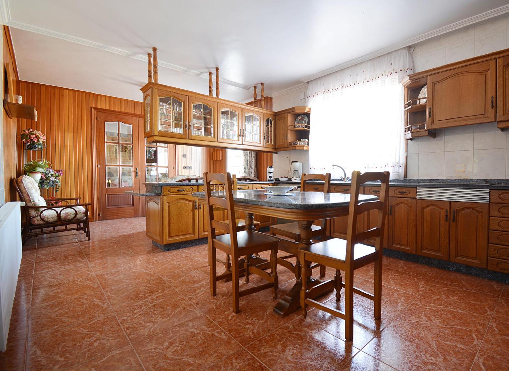 Galihost - Enorme Casa Con Piscina En Holiday home